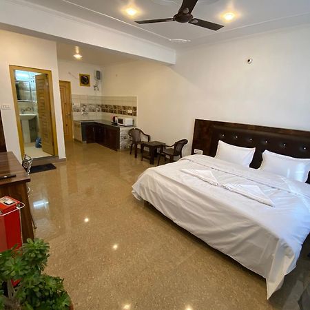 מקלוד גאנג' Redeem Cafe & Homestay מראה חיצוני תמונה