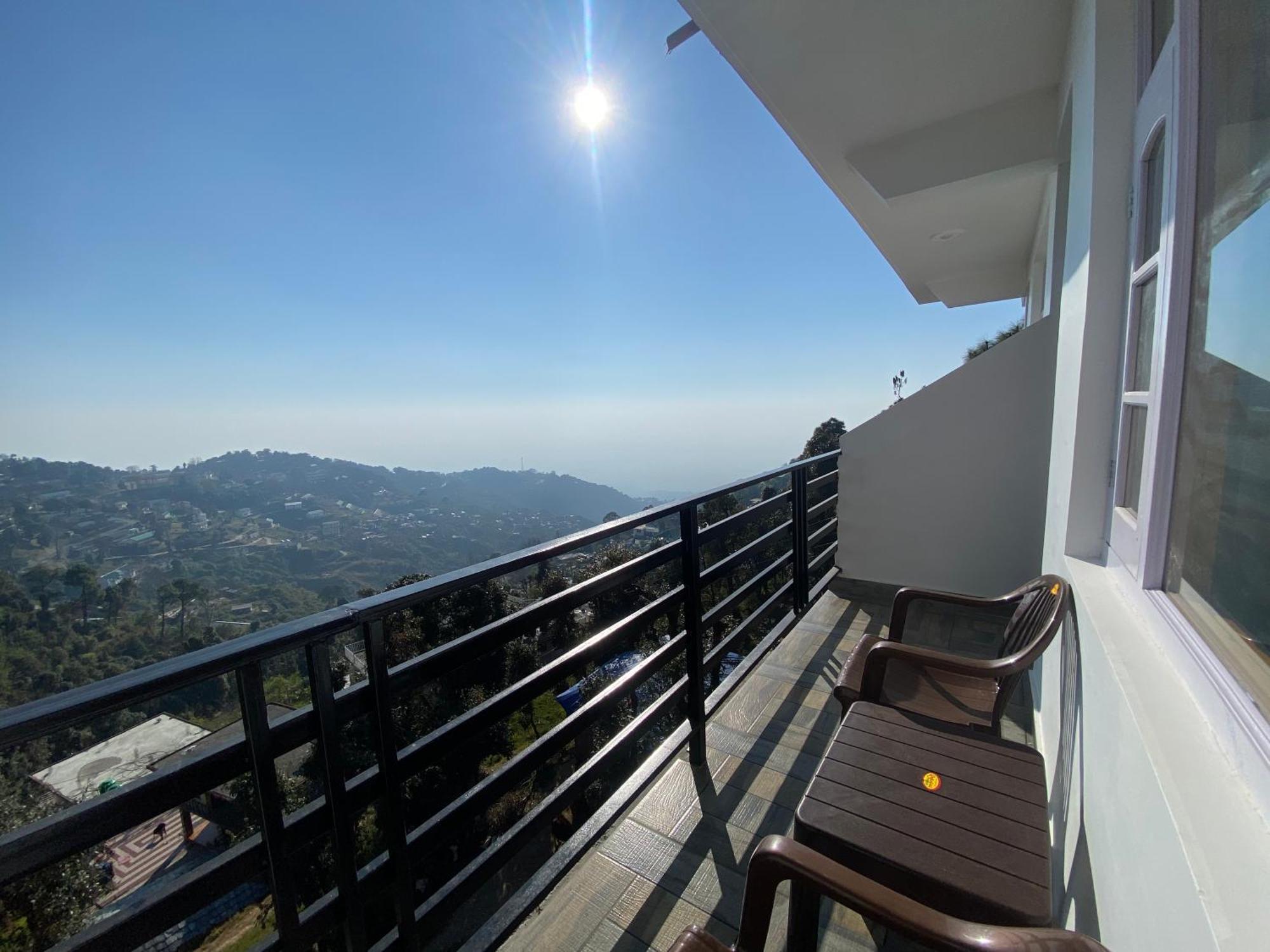 מקלוד גאנג' Redeem Cafe & Homestay מראה חיצוני תמונה