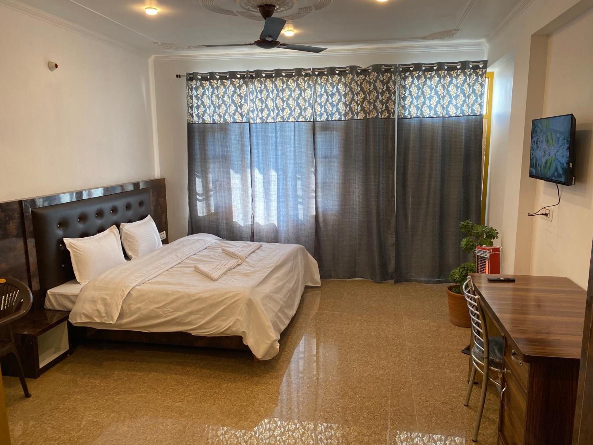 מקלוד גאנג' Redeem Cafe & Homestay מראה חיצוני תמונה